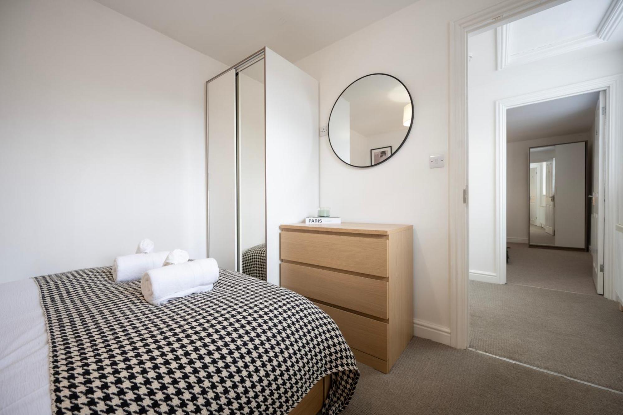 3-Bedroom Charming Central House 캔터베리 외부 사진