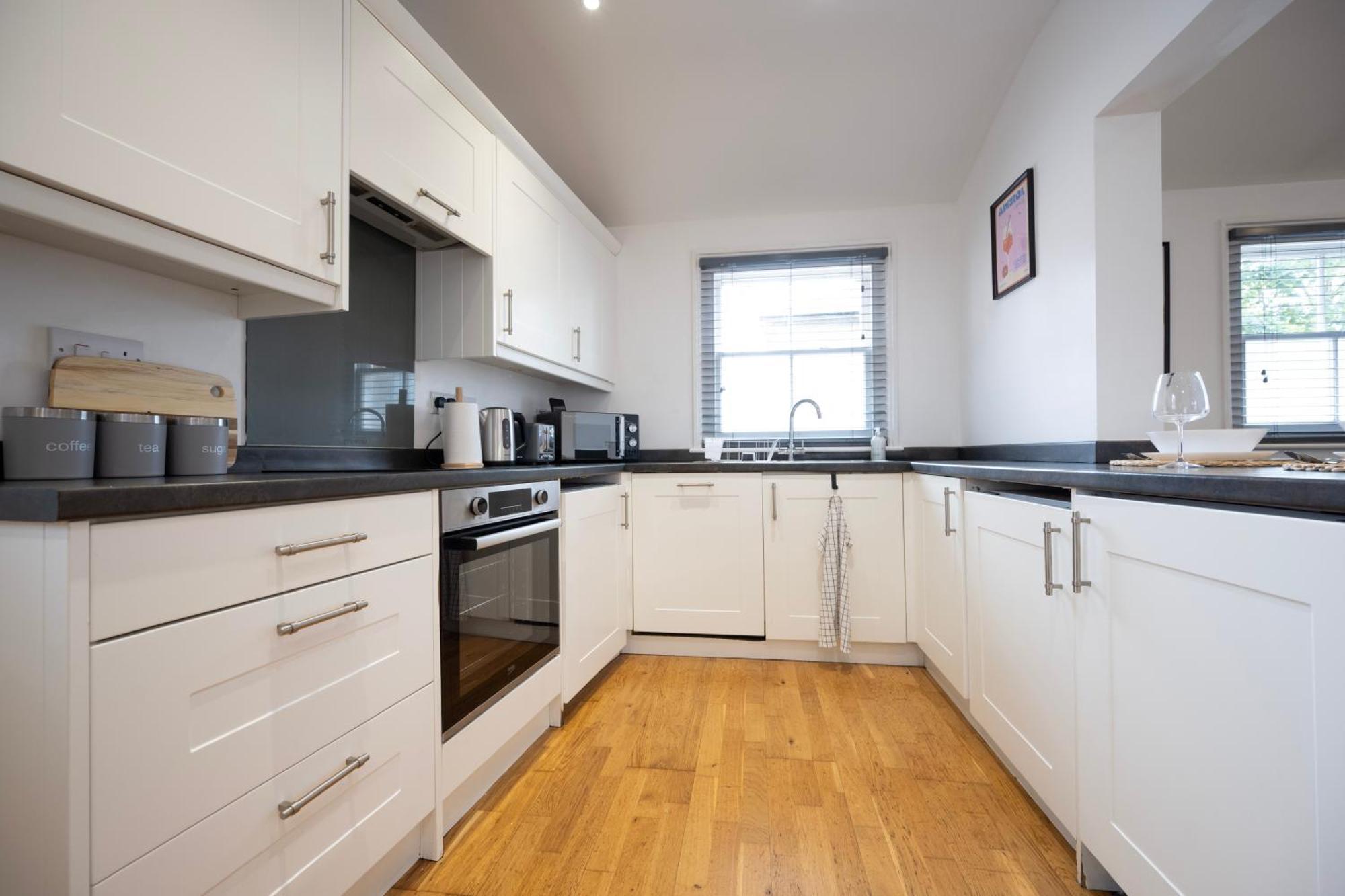 3-Bedroom Charming Central House 캔터베리 외부 사진